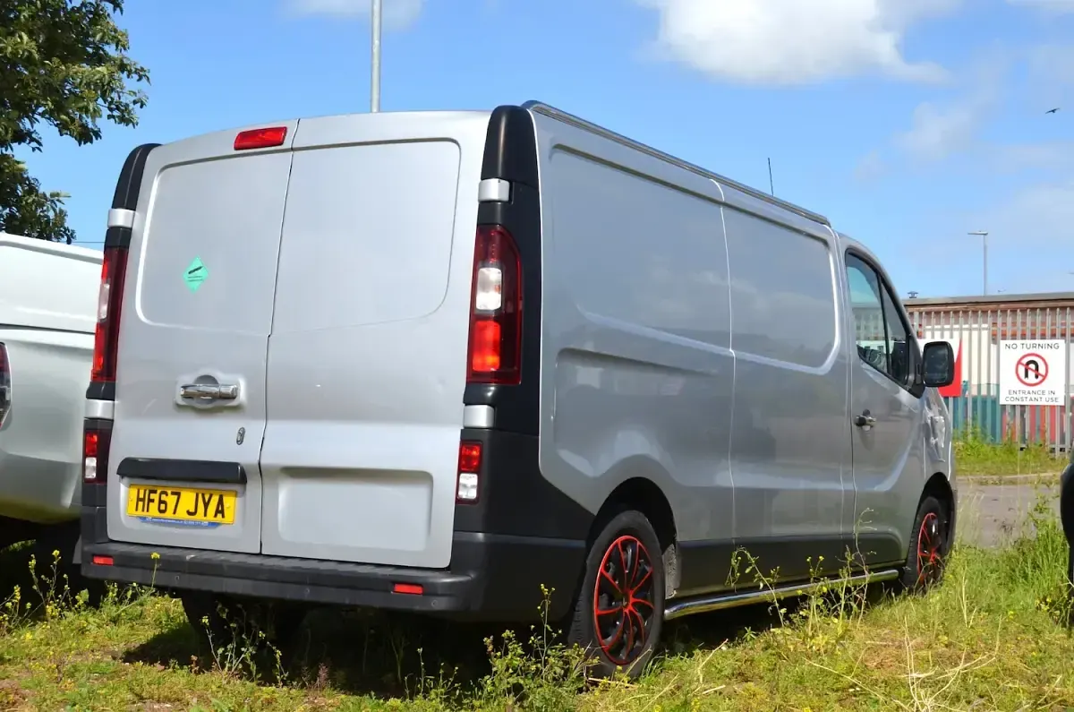 Used Renault Trafic Business 2017 Silver MPV