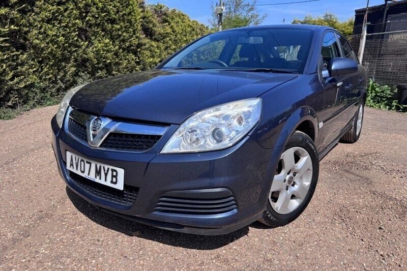 Blue Used 2007 Vauxhall Vectra Hatchback | £1,185 (Good price) - Image 1/1