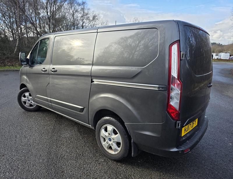 Used Ford Transit Custom Limited 130 HP (95 kW) 2017 Grey Van