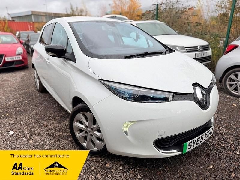 White Used 2015 Renault Zoe Dynamique Hatchback | £3,895 - Image 1/4