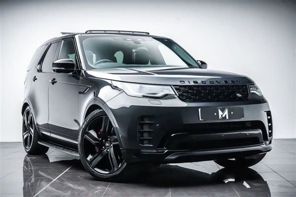 Grey Used 2021 Land Rover Discovery 5 HSE Dynamic SUV | £49,495 (Expensive) - Image 1/4