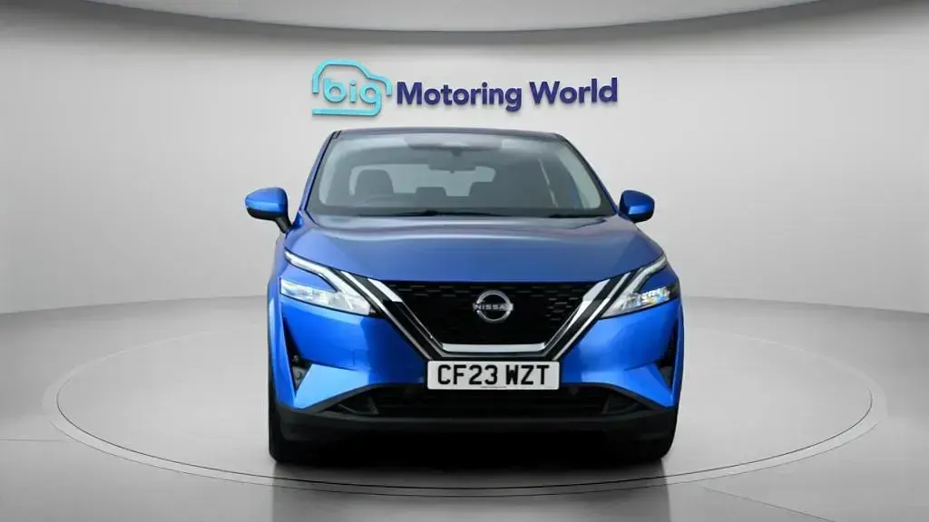 Used Nissan Qashqai Acenta Premium 140 HP (102 kW) 2023 Blue SUV