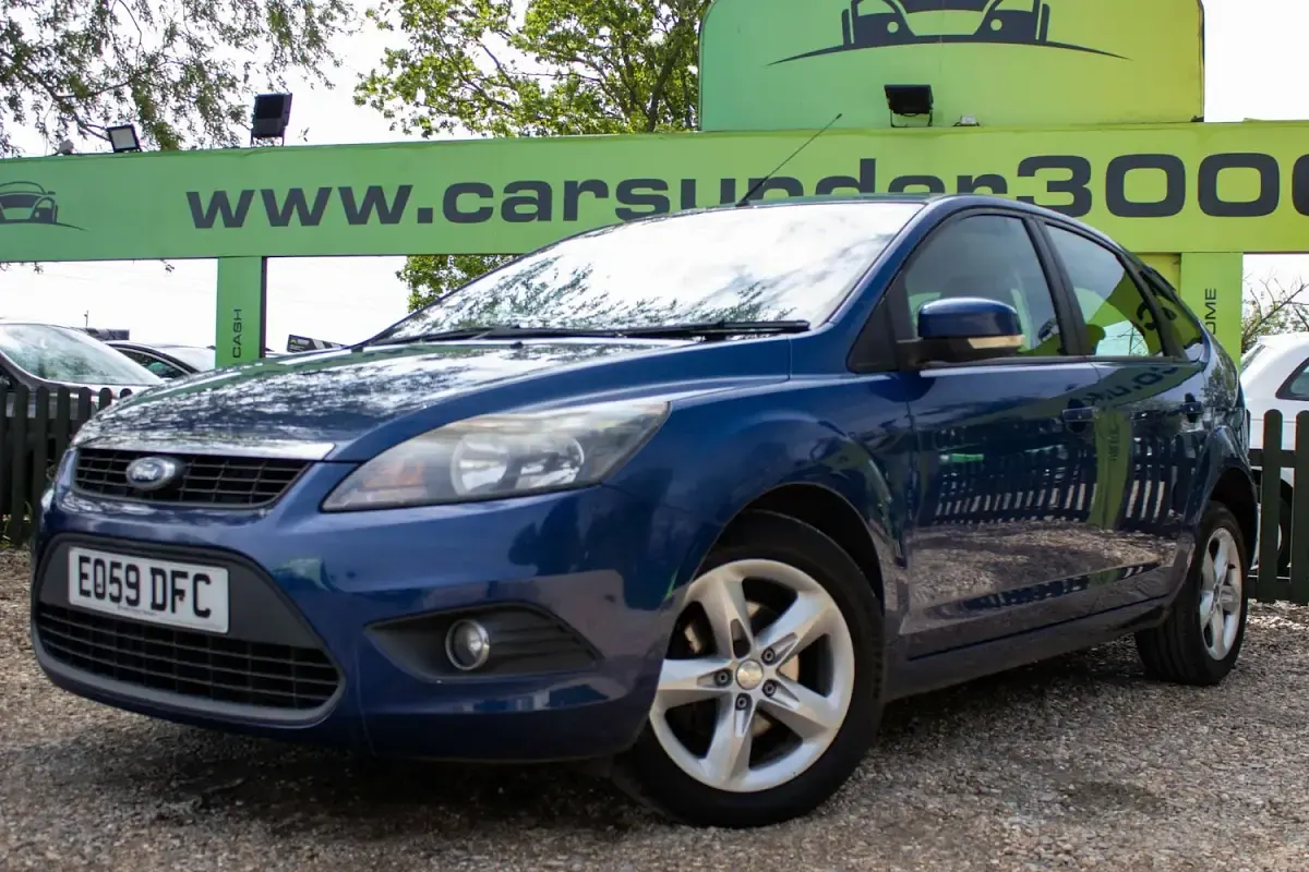 Used Ford Focus Zetec 2010 Blue Hatchback