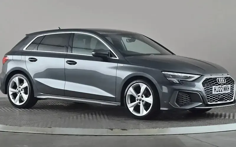 Begagnad Audi A3 Sportback S-Line 150 HK (110 kW) 2024 Halvkombi