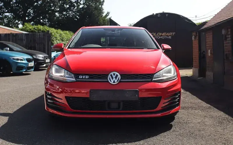Used VW Golf VII GTD 184 HP (135 kW) 2015 Red Hatchback