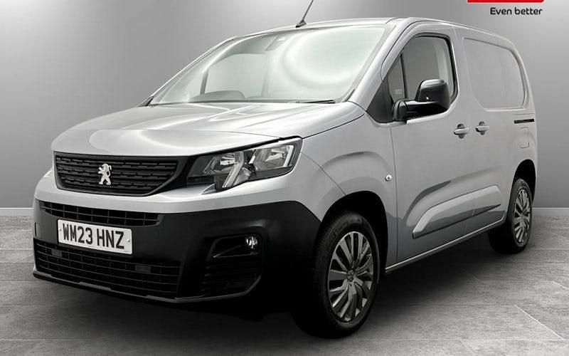 Used Peugeot Partner Premium 102 HP (75 kW) 2023 Grey MPV