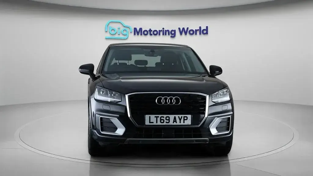 Used Audi Q2 Sport 116 HP (85 kW) 2019 Black SUV