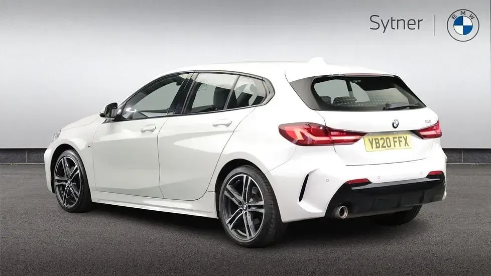 Used BMW 118 M Sport 138 HP (101 kW) 2020 White Hatchback