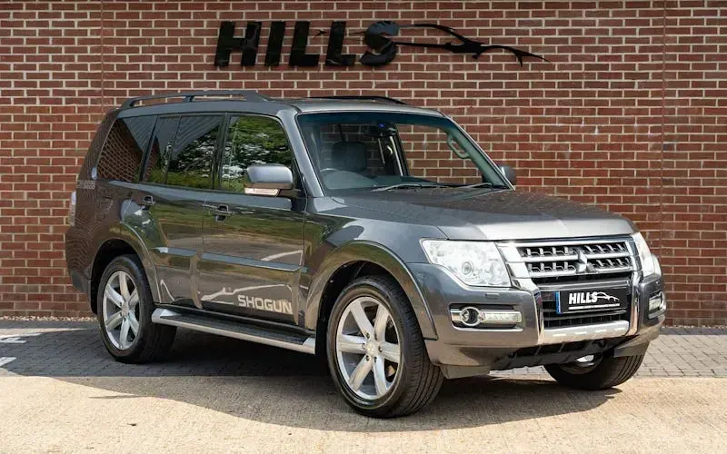 Used Mitsubishi Shogun 200 HP (147 kW) 2014 SUV