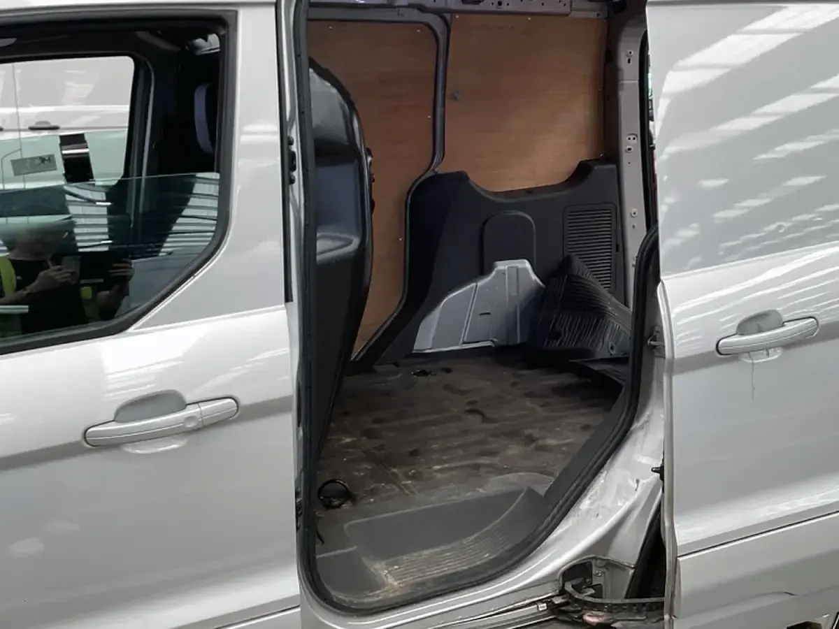Used Ford Transit Connect Limited 100 HP (73 kW) 2022 Silver MPV