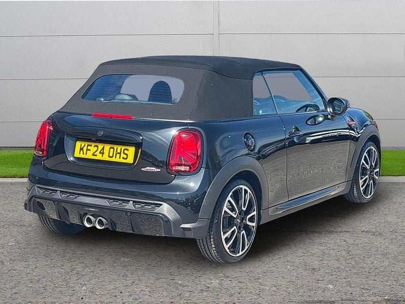 Usado Mini John Cooper Works Cabriolet 228 CV (167 kW) 2024 Negro Descapotable