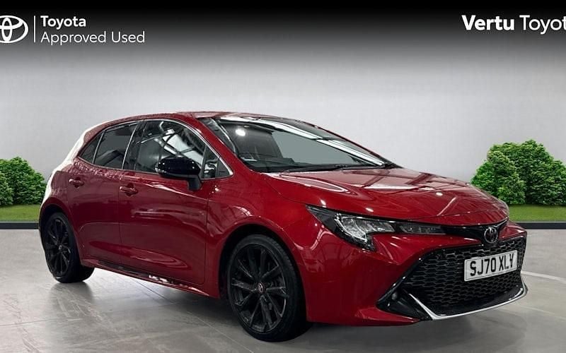 Used 2025 Toyota Yaris Hybrid Design Estate | £18,683 (Super price) - Image 1/4