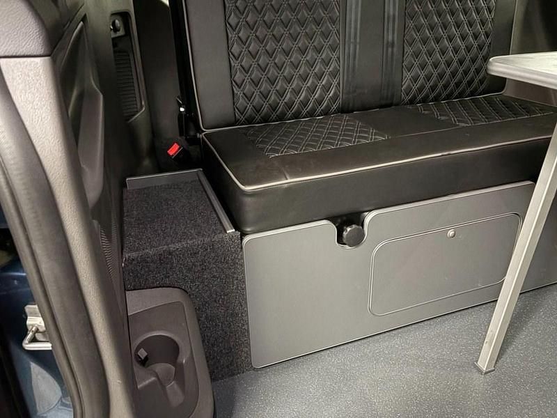 Used Ford Tourneo Custom Titanium 130 HP (95 kW) 2018 Blue Van