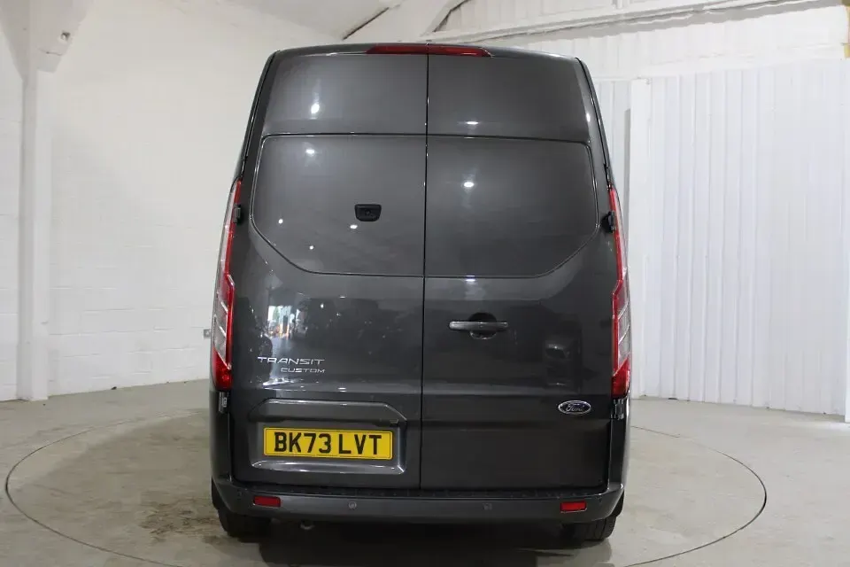 Used Ford Transit Custom Limited 130 HP (95 kW) 2023 Grey Van