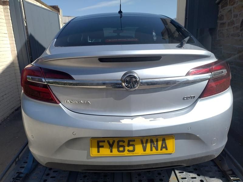 Used Vauxhall Insignia SRi 2015 Silver Hatchback