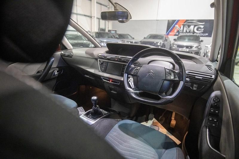 Used Citroën C4 Picasso Feel 120 HP (88 kW) 2016 Red MPV