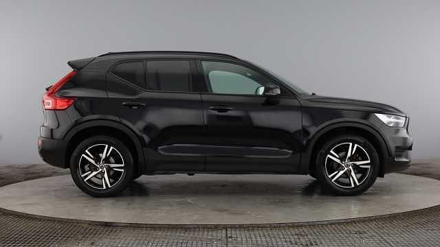 Used Volvo XC40 R-Design 161 HP (118 kW) 2022 SUV