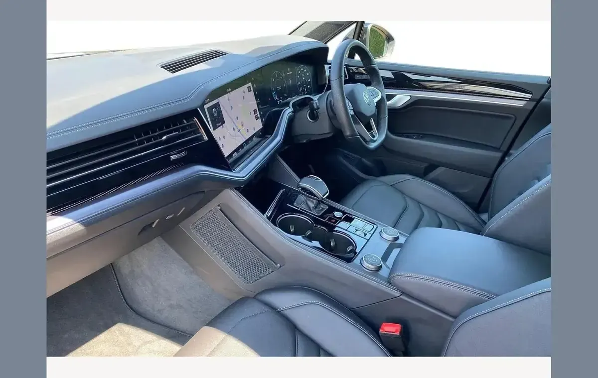 Used VW Touareg Black Edition 286 HP (210 kW) 2026 Black SUV