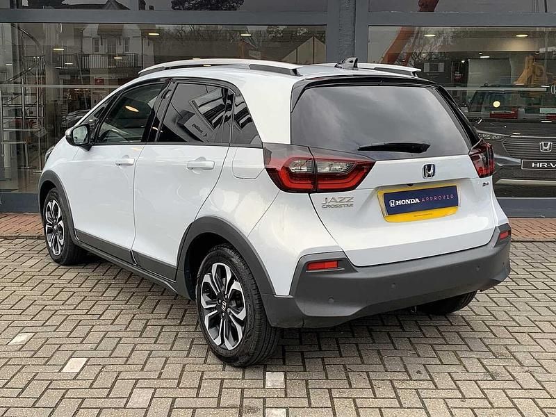 Second-hand Honda Jazz EX 109 CP (80 kW) 2021 Alb Hatchback