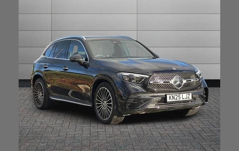 Black Used 2025 Mercedes GLC300e AMG Line Premium Plus SUV | £52,495 (Fair price) - Image 1/4