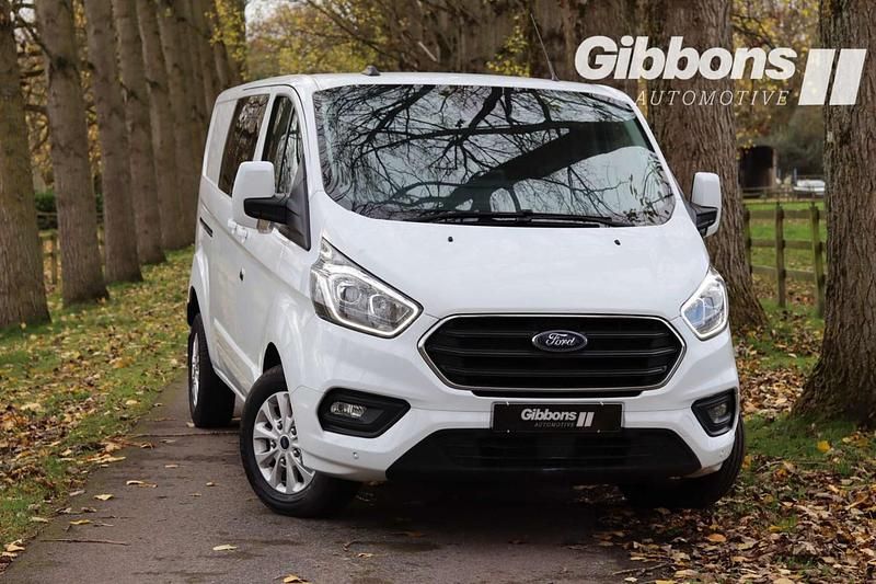 Used Ford Transit Custom Limited 130 HP (95 kW) 2022 White Van