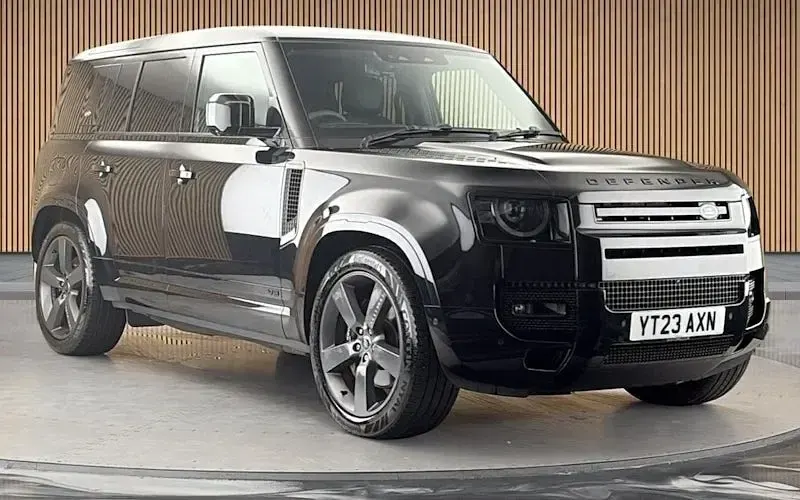 Used Land Rover Defender S 525 HP (386 kW) 2023 SUV