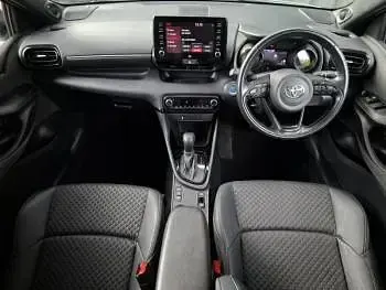 Used Toyota Yaris 116 HP (85 kW) 2021 White Hatchback