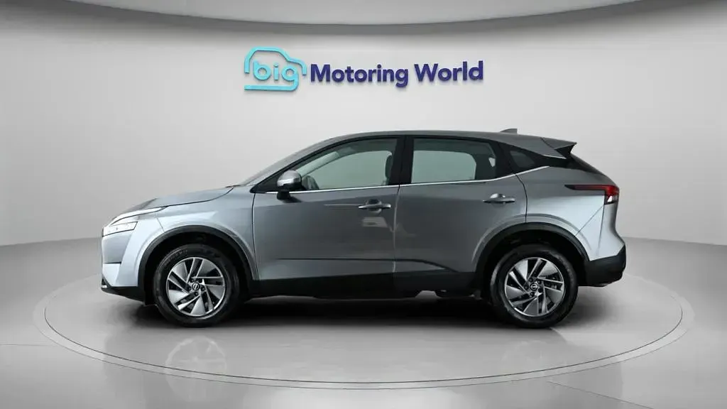 Used Nissan Qashqai Acenta Premium 140 HP (102 kW) 2023 Grey SUV