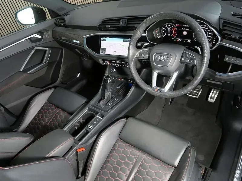 Used Audi RS Q3 Advanced 400 HP (294 kW) 2021 Black SUV
