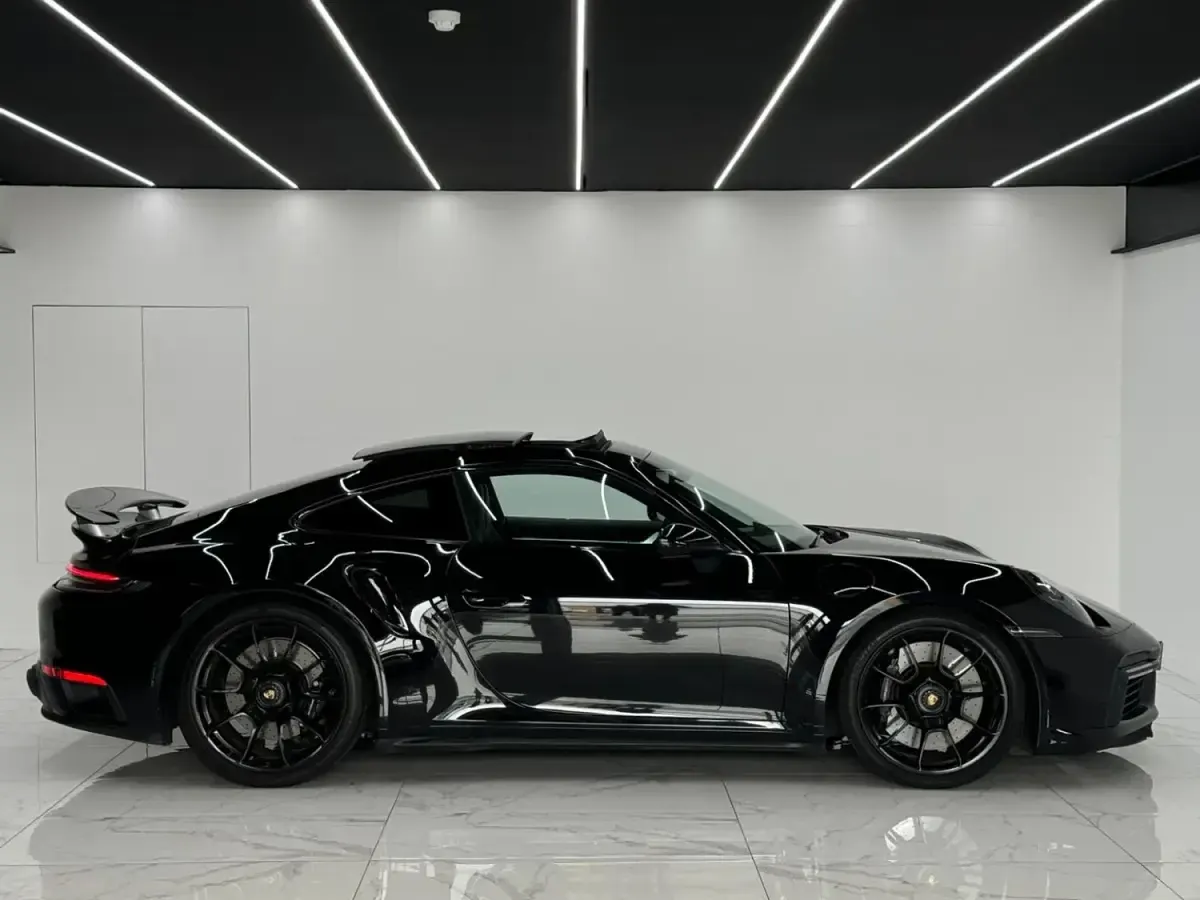 Usado Porsche 992 2022 Negro Coupe