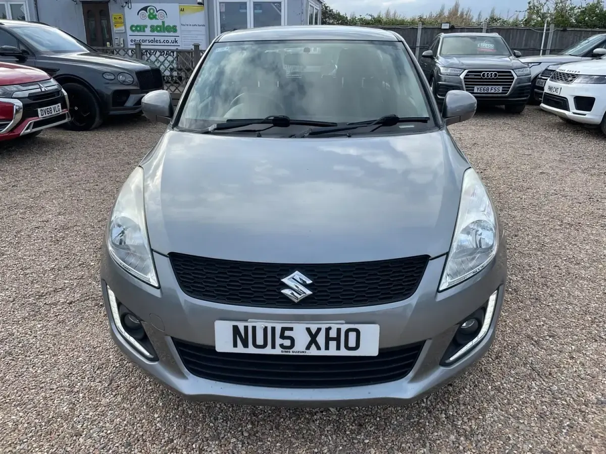 Begagnad Suzuki Swift 2015 Grå Halvkombi