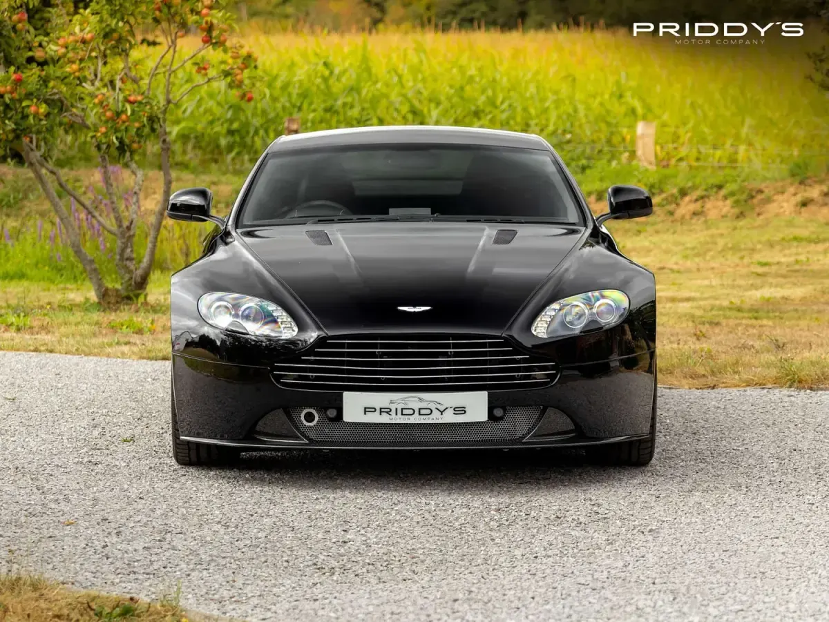 Used Aston Martin Vantage 420 HP (308 kW) 2012 Black Coupe