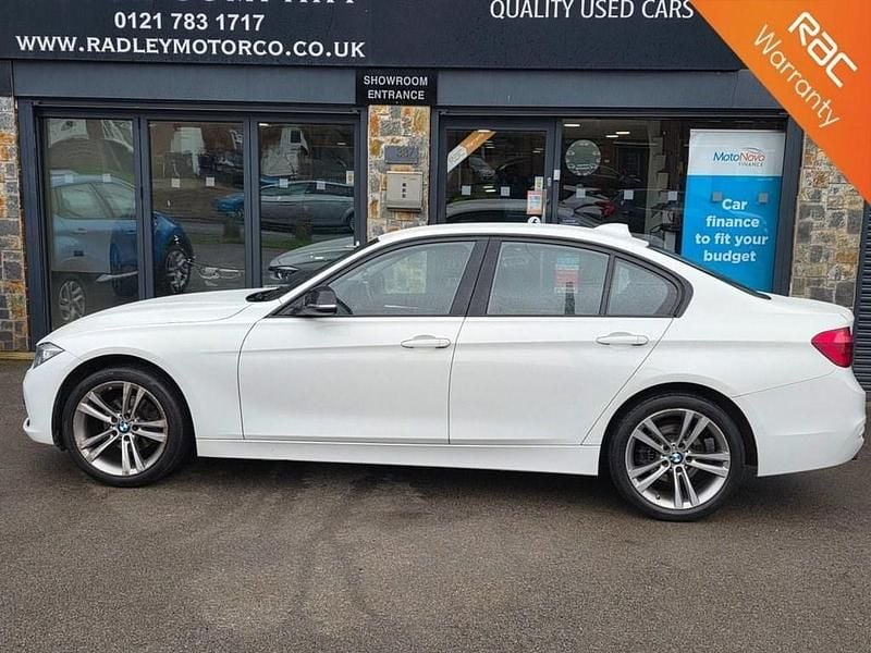 Used BMW 318 Sport Line 136 HP (100 kW) 2017 White Sedan