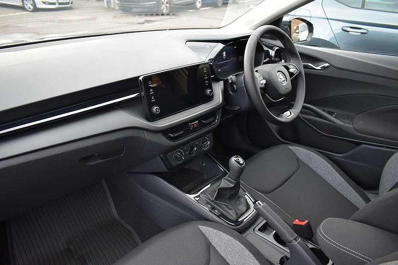 Image 2/4