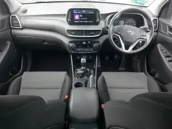 Used Hyundai Tucson SE 132 HP (97 kW) 2019 Silver SUV