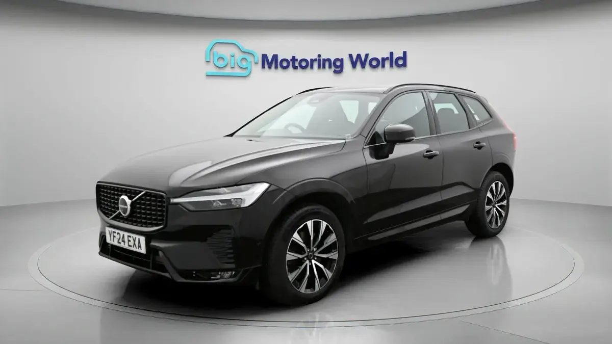 Used Volvo XC60 Plus 250 HP (183 kW) 2024 Black SUV