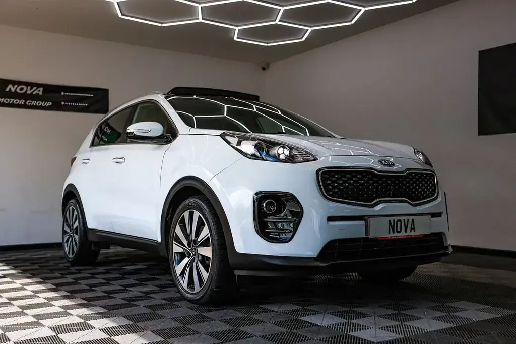 Gebraucht Kia Sportage 115 PS (84 kW) 2018 Weiß SUV