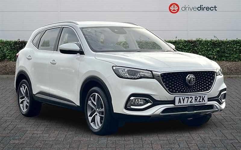 White Used 2022 MG HS Excite SUV | £14,398 (Fair price) - Image 1/4