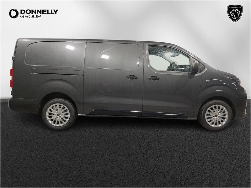New Peugeot Expert 118 HP (86 kW) 2025 Grey Van