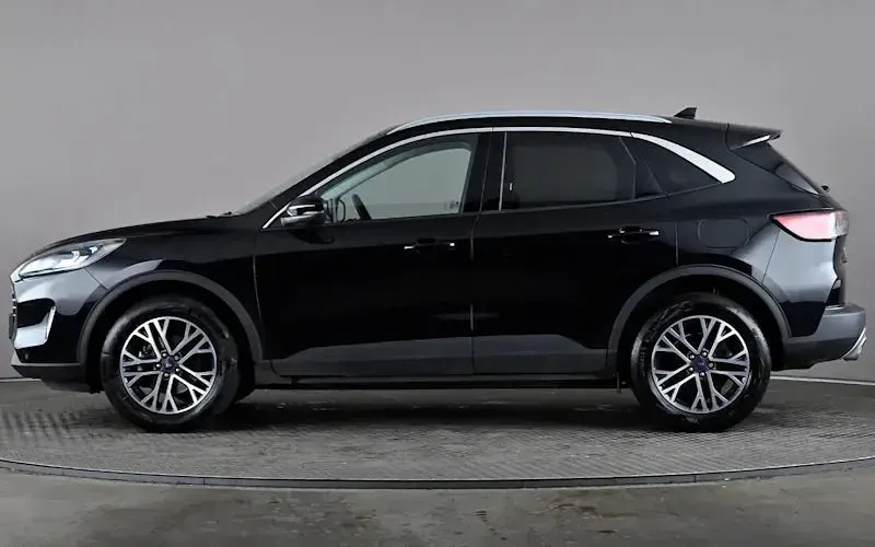 Used Ford Kuga Titanium 150 HP (110 kW) 2023 Black SUV