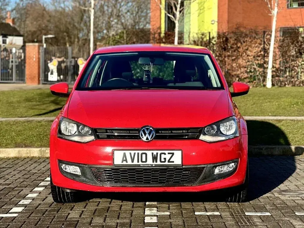 Used VW Polo SEL 90 HP (66 kW) 2010 Red Hatchback