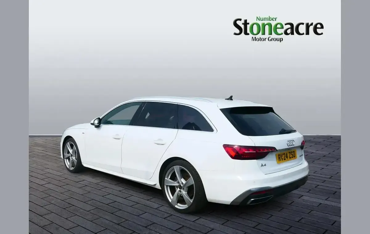 Used Audi A4 S-Line 204 HP (150 kW) 2024 White Estate