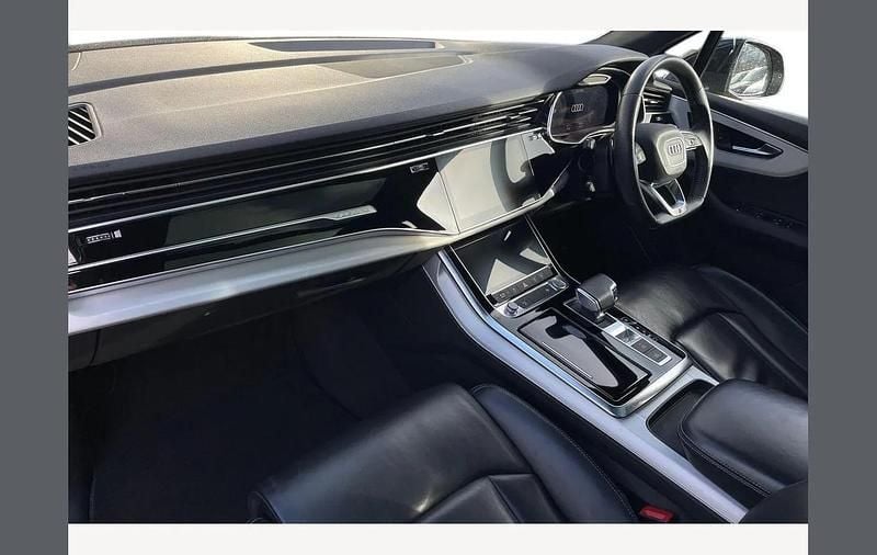 Used Audi Q7 S-Line 286 HP (210 kW) 2020 Black SUV