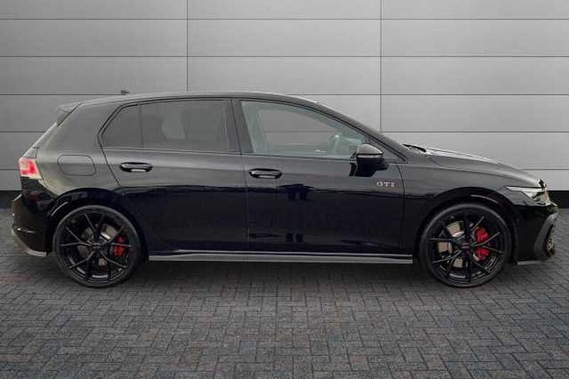 Used VW Golf VIII 265 HP (194 kW) 2026