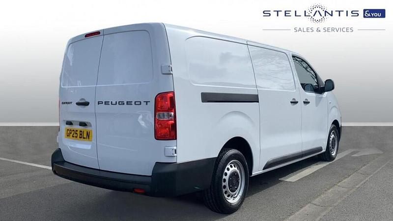 Second-hand Peugeot Expert 143 CP (105 kW) 2025 Alb Van