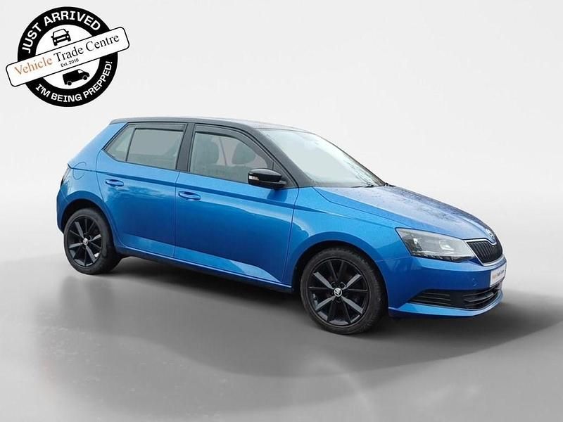 Used Skoda Fabia Colour Edition 95 HP (69 kW) 2017 Blue Hatchback