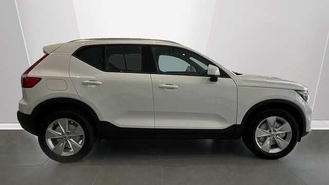 Used Volvo XC40 Core 161 HP (118 kW) 2026 SUV