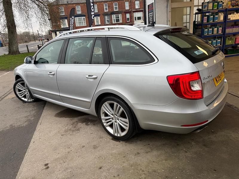 Used Skoda Superb Elegance 170 HP (125 kW) 2015 Silver Estate