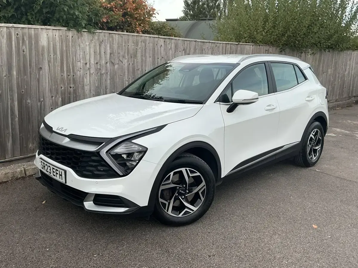 Used Kia Sportage 2023 White SUV