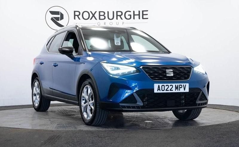 Blue Used 2022 Seat Arona FR SUV | £13,750 (Fair price) - Image 1/4